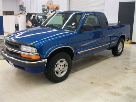 2001 chevy s10 extended cab value. Things To Know About 2001 chevy s10 extended cab value. 